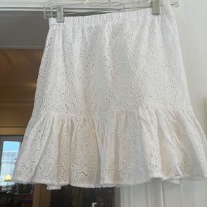 Chic White Lace Mini Skirt